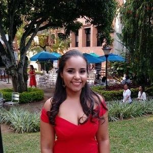 Meet your Posher, Angie